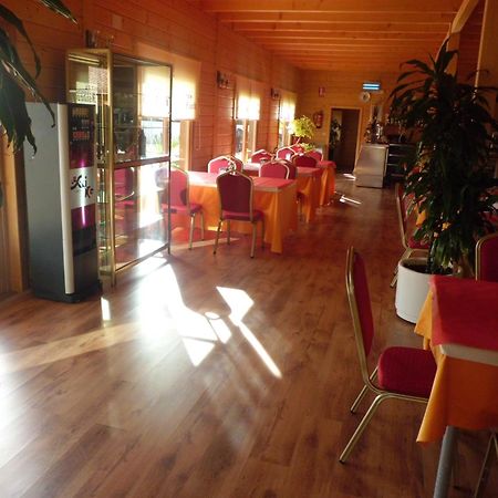 Motel San Isidro Villarrubio Exteriör bild