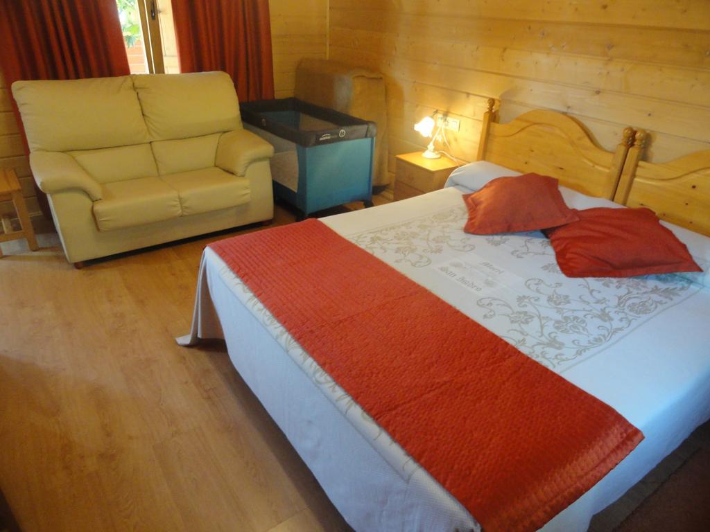 Motel San Isidro Villarrubio Exteriör bild